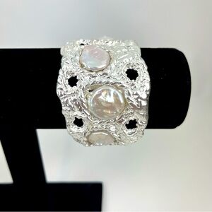 Karine Sultan pearl texture cuff bracelet